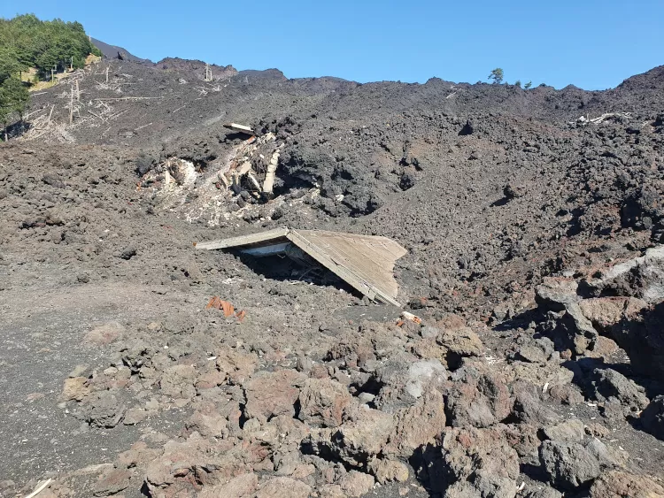 A hotel buried by the 2002 lava flow