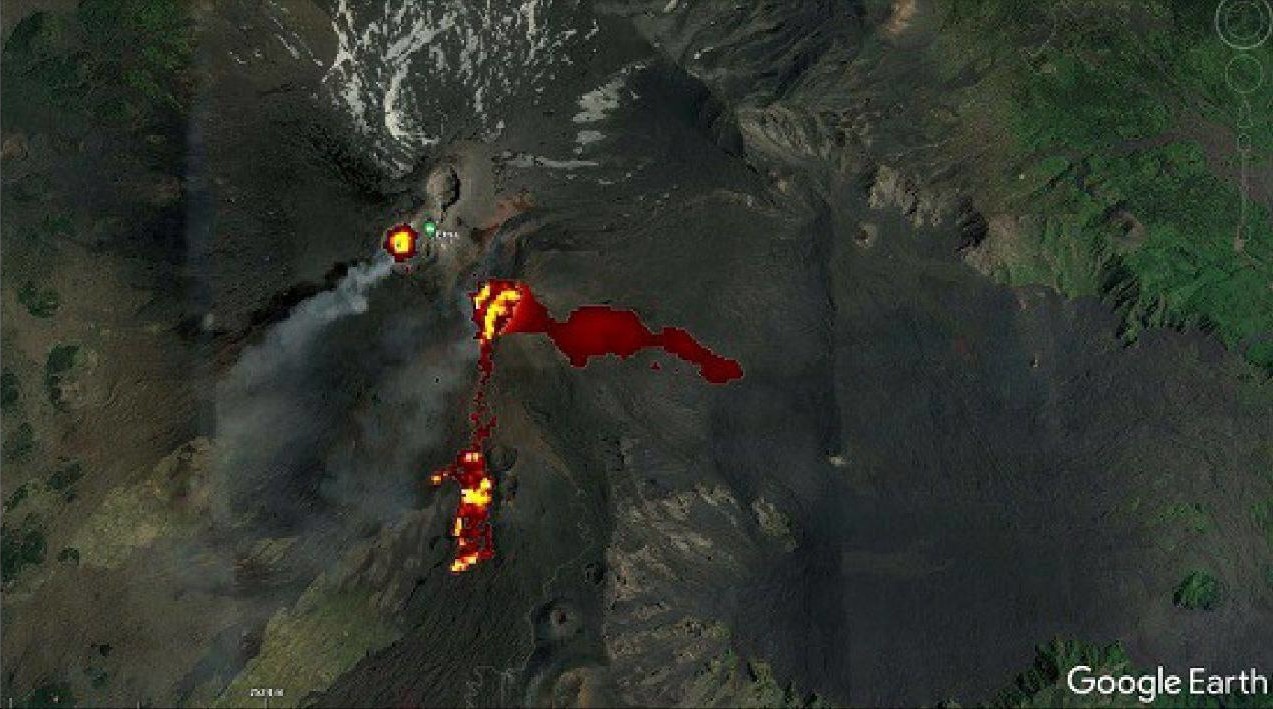 Satellitenbild des Ausbruchs des Ätna am 21.5.223
